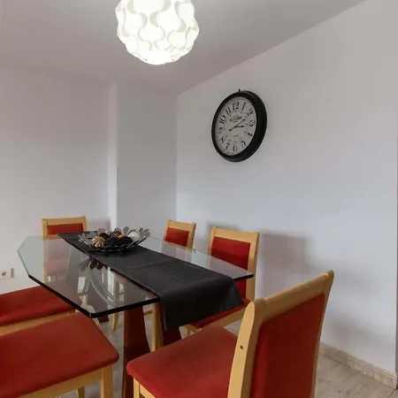 Oasis Dakota 1 - Three Bed With Sea And Pool Views Lägenhet