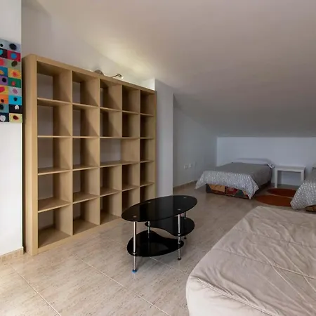 Oasis Dakota 1 - Three Bed With Sea And Pool Views Lägenhet *